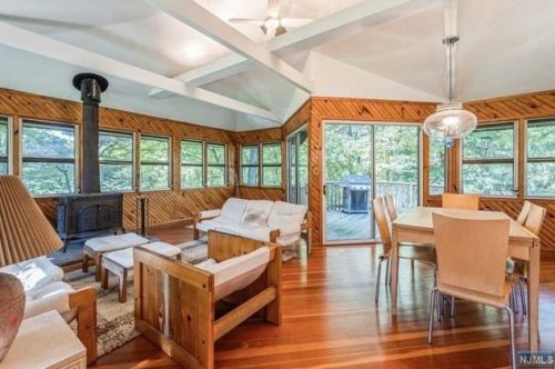 11 Maple Ave, Demarest NJ  07627-2404 exterior