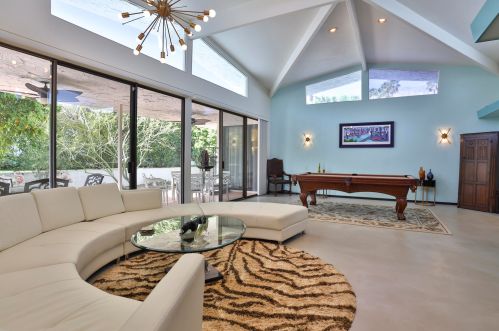 1589 Toledo Cir, Palm Springs, CA 92264-9535