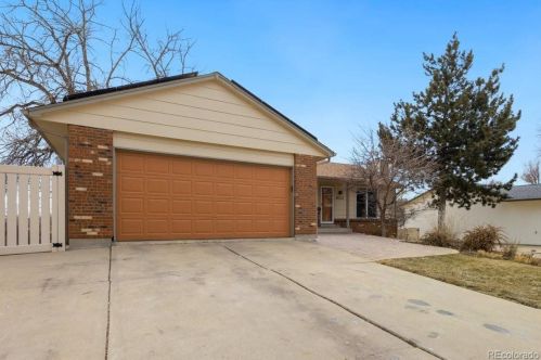 8622 64th Way, Arvada CO  80004-3220 exterior