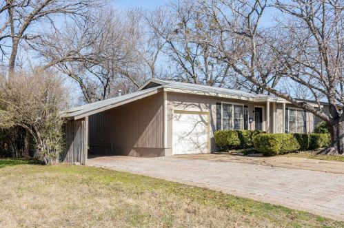 6549 Onyx Dr, Fort Worth, TX 76180-8753