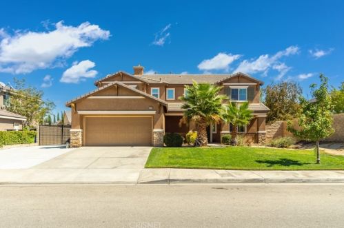 42250 Klamath Ln, Lancaster, CA 93536-3447