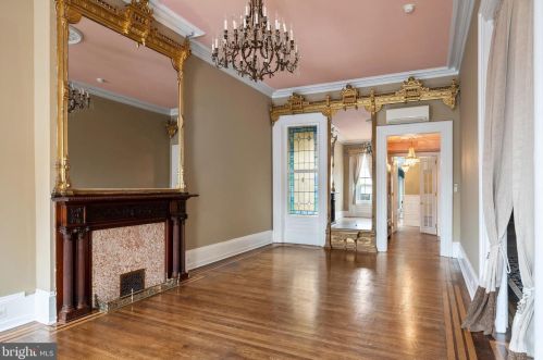 758 10th St, Philadelphia PA 19123-1966 exterior