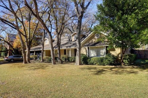 4216 Glenwood Dr, Fort Worth, TX 76109-1635