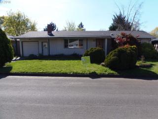 1804 Maywood Ave, Eugene, OR 97404-2142