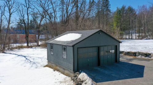 134 Bridgton Rd, Bridgton, ME 04009-4615