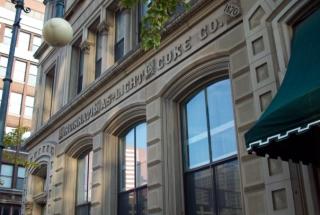 231 4th St, Cincinnati OH  45202-2679 exterior