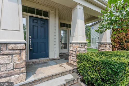 16300 Jetty Loop, Woodbridge, VA 22191-3094