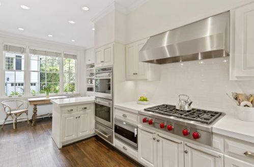 2868 Habersham Rd, Atlanta GA  30305-2959 exterior