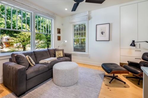 319 Edgefield Ave, Dallas TX  75208-5316 exterior