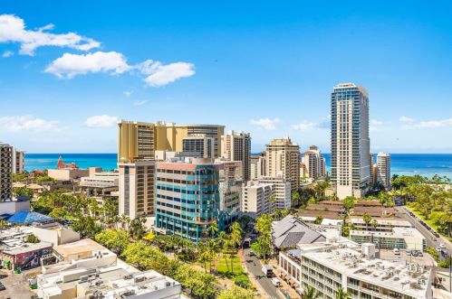 383 Kalaimoku St, Honolulu HI  96815 exterior