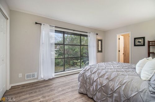 1903 Mcjenkin Dr, Atlanta GA  30345-3005 exterior