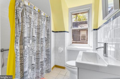 430 42 St, Philadelphia PA 19104-0044 exterior