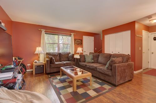 5300 Riviera Blvd, Plainfield, IL 60586-7601