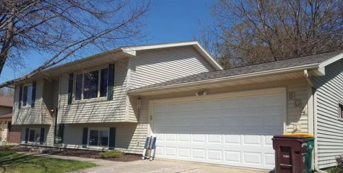 804 1st Ave, Byron MN  55920-1408 exterior