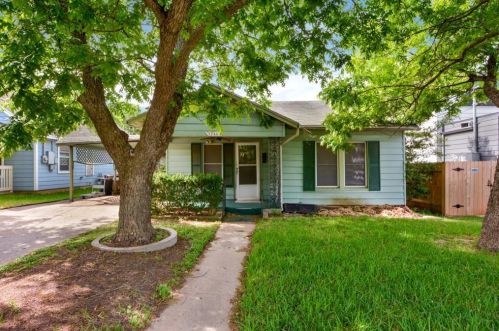 2943 14th St, Austin, TX 78702-1657
