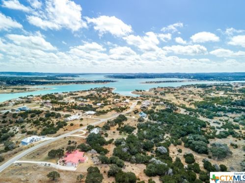 1009 Bluewater Pl, Spring Branch TX 78070-5485 exterior