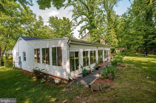 7415 Hastings St, Springfield VA  22150-4108 exterior