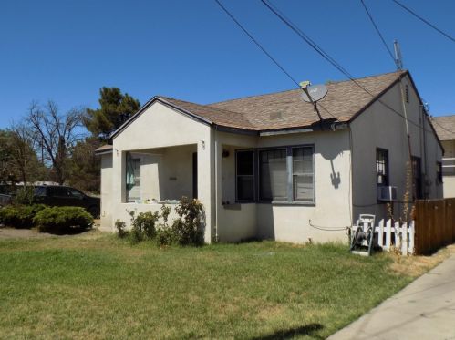 1698 Ida St, Dos Palos, CA 93620-2715