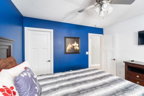 4966 Trails End Dr, Duluth MN  55811-3688 exterior
