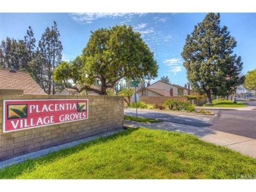 330 El Camino Ln, Placentia, CA 92870-6208
