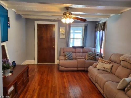 15 Brown St, Maplewood NJ 07040-3013 exterior