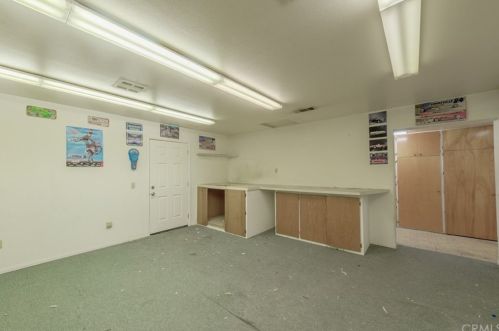 5985 Kitty Hawk Dr, Riverside CA  92504-1445 exterior