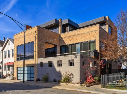 1302 Erie St, Chicago IL  60642-5718 exterior