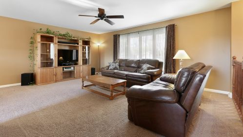 15345 Las Flores Ln, Oak Forest, IL 60452-1822