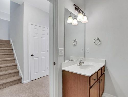 179 Bowen Cir, Atlanta GA  30315-2602 exterior