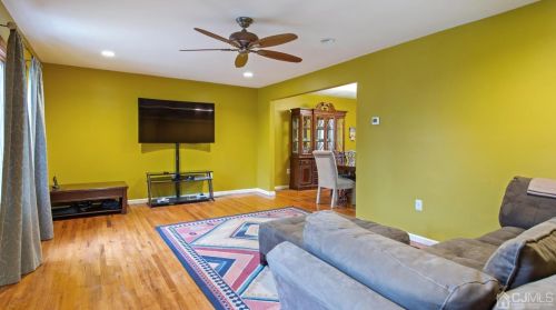 5 Boxwood Rd, Piscataway NJ 08854-5942 exterior