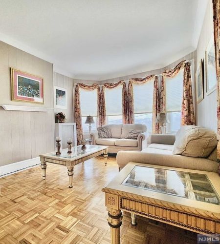 321 6th St, Paterson NJ  07508-2121 exterior