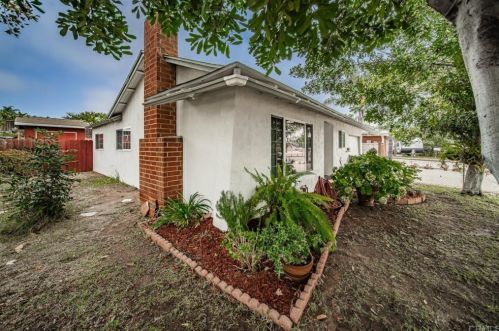 1552 Rock Springs Rd, San Marcos, CA 92069-3224