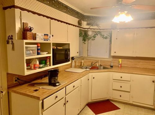 301 8 St, Nocona TX 76255-2903 exterior