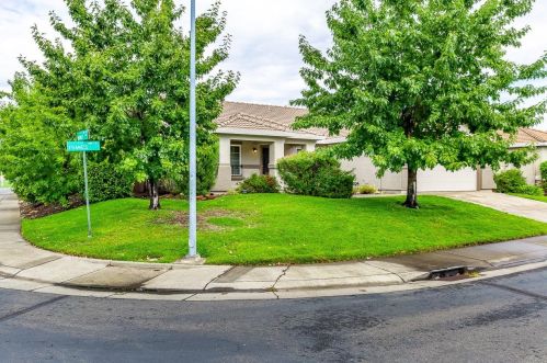 980 Francis Ct, Folsom, CA 95630-7509