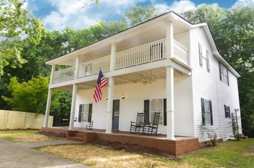 116 Carrollton St, Temple, GA 30179-3794