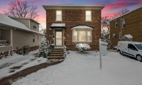 3724 Gunderson Ave, Forest View, IL 60402-4042