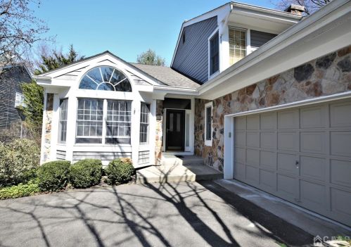 5 Crabapple Ct, Princeton, NJ 08540-9419