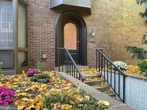 2023 Chancellor St, Philadelphia PA 19103-5604 exterior