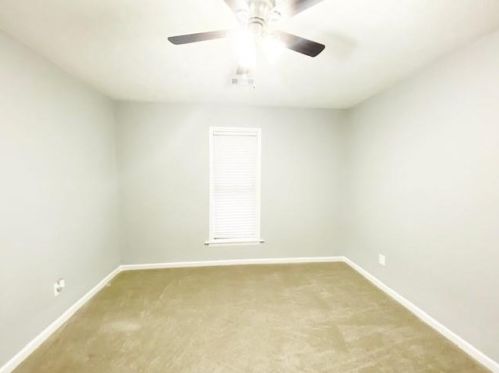 5670 Feldwood Rd, Atlanta GA  30349-2865 exterior