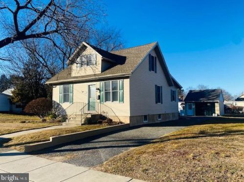 253 Fernwood Ave, Burlington, NJ 08016-2506