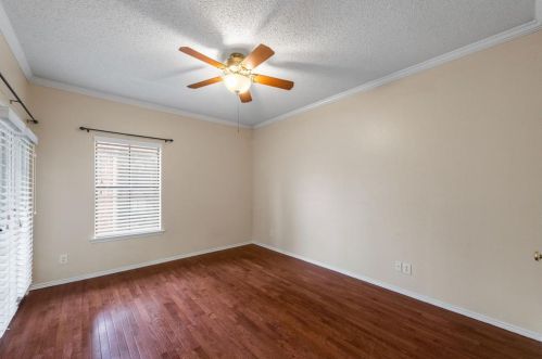 3257 Donnelly Cir, Fort Worth TX  76107-5440 exterior