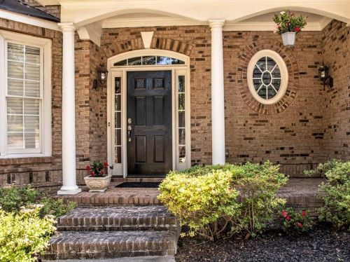 205 Fieldsborn Ct, Atlanta GA  30328-1039 exterior
