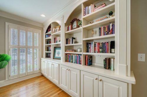 101 Bainbridge Dr, Atlanta GA  30327-4269 exterior