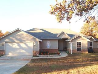 3104 Red Fox Trail Rd, Edmond, OK 73034-2291