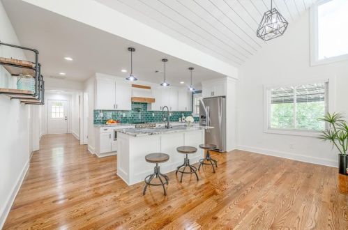 1125 Edgefield Dr, Atlanta GA  30310-3716 exterior