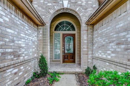 7039 Clustering Oak Ct, Richmond TX  77407-0822 exterior