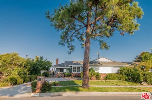 26648 Indian Peak Rd, Palos Verdes Estates, CA 90275-2331