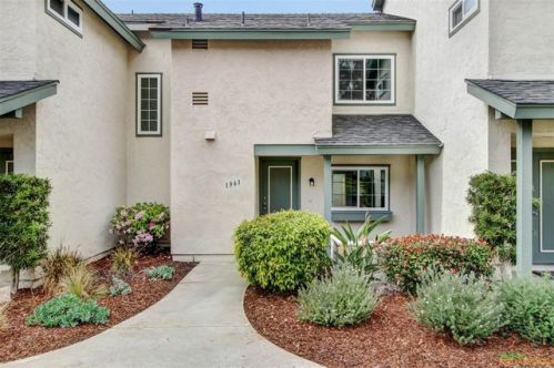 1961 Country Grove Ln, Encinitas, CA 92024-1930
