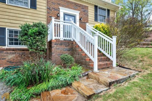 4027 Rocky Valley Ct, Marietta, GA 30066-3010