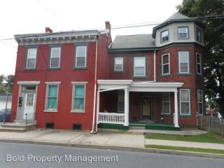 1132 Willow St, Lebanon PA  17046-4938 exterior